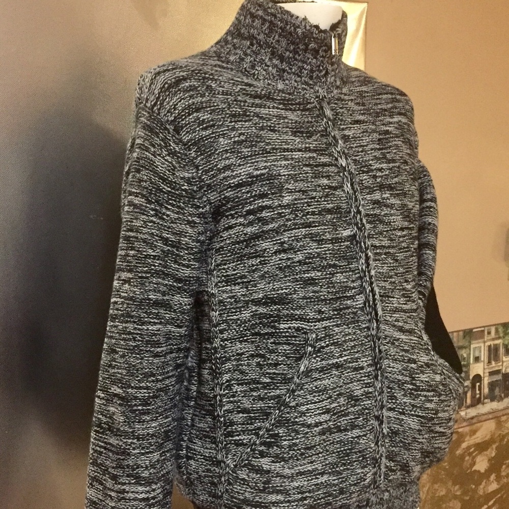Men's Size Large Full Zip Front Sweater